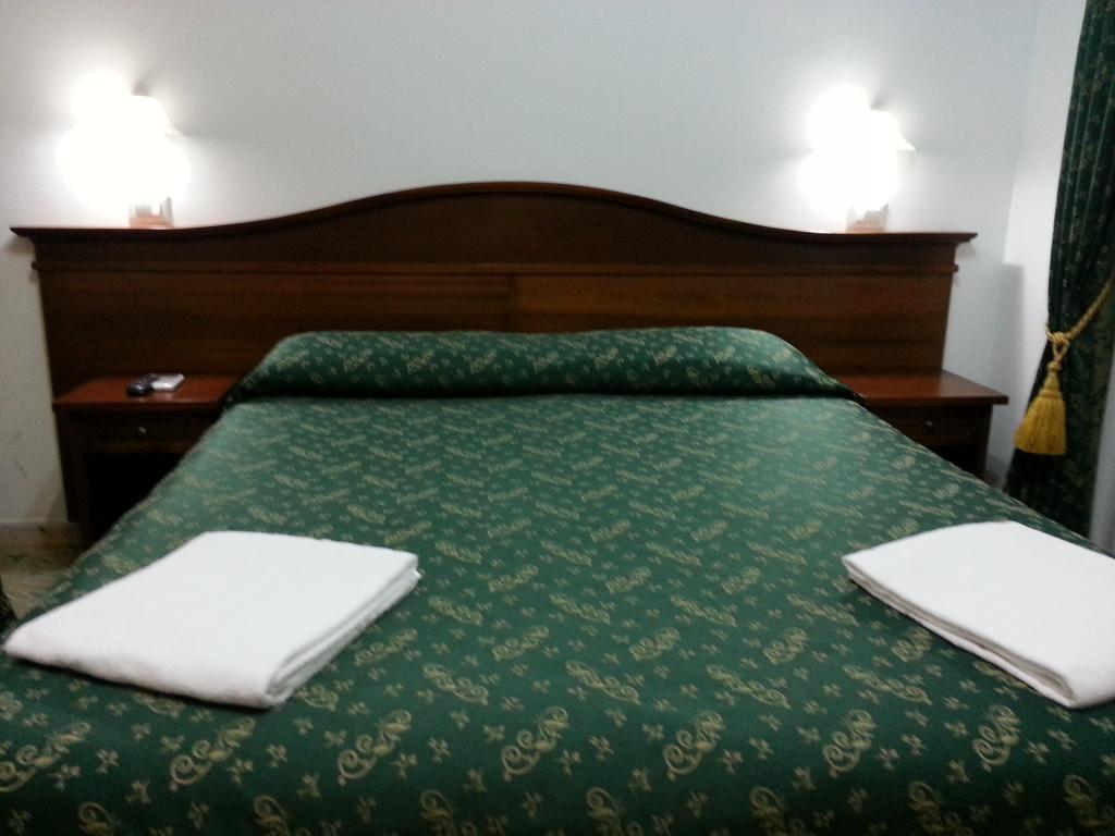 Guesthouse Alex II Róma Kültér fotó
