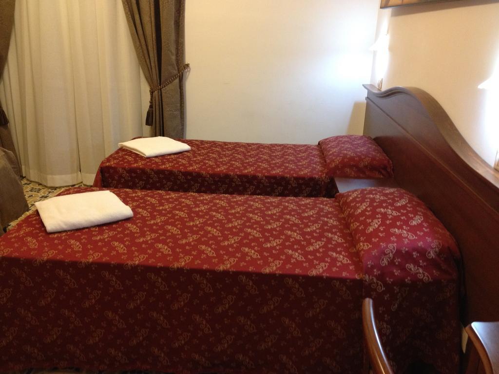 Guesthouse Alex II Róma Szoba fotó